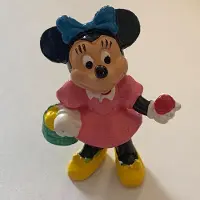 BULLYLAND Disney, Minnie Mouse met paaseieren(+/-6cm), merk : .