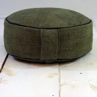 Yogi & Yogini Meditatiekussen hennep groen met donkere randen - 33x11 cm - M