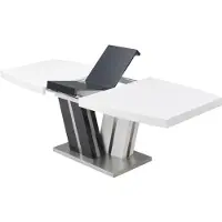 Vente-unique Uitschuifbare eettafel NOAMI II - 6 tot 8 personen - Gelakt mdf grijs en wit