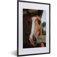 PosterMonkey Fotolijst incl. Poster - Paarden - Paardenstal - hek - 40x60 cm - Posterlijst