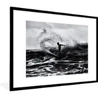 PosterMonkey Fotolijst incl. Poster - Surfer tussen de golven op Hawaï - 80x60 cm - Posterlijst