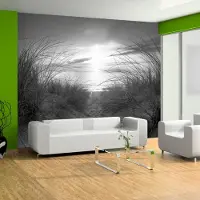 Karo-art 294cm X 210cm - Zelfklevend fotobehang - Strand in zwart-wit, 8 maten, premium print