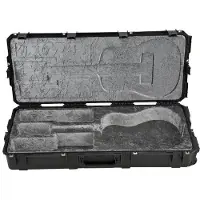SKB iSeries 4217-30 waterdichte flightcase klass. gitaar