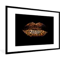 PosterMonkey Fotolijst incl. Poster - Lippen - Tijgerprint - Zwart - 120x80 cm - Posterlijst