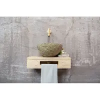 Saniclear Seba fonteinset met eiken plank, rivierstenen waskom en gouden kraan voor in het toilet