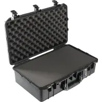 Peli 1555 Air Case 584 x 324 x 191 mm met schuim