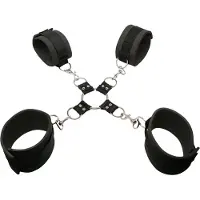 Pipedream Fetish Fantasy Boeien Extreme Hog-Tie Kit zwart