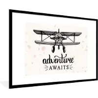PosterMonkey Fotolijst incl. Poster - Spreuken - Quotes - Adventure awaits - Vliegtuig - 120x80 cm - Posterlijst
