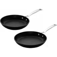 Le Creuset Koekenpannenset Les Forgées TNS - Ø 24 en 28 cm - Standaard Anti-aanbaklaag - Geschikt voor Alle Warmtebronnen, inclusief Inductie - Duurzaam en Vaatwasserbestendig