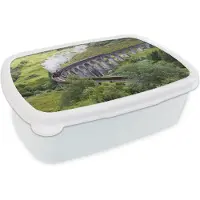 MuchoWow Broodtrommel Wit - Lunchbox - Brooddoos - Een stoomlocomotief op een spoorbrug - 18x12x6 cm - Volwassenen