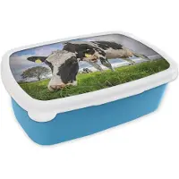 MuchoWow Broodtrommel Blauw - Lunchbox - Brooddoos - Koe - Gras - Boerderij - Natuur - 18x12x6 cm - Kinderen - Jongen
