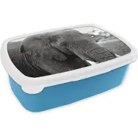 MuchoWow Broodtrommel Blauw - Lunchbox - Brooddoos - Close-up van een olifant in de natuur in zwart-wit - 18x12x6 cm - Kinderen - Jongen