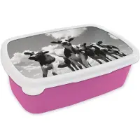 MuchoWow Broodtrommel Roze - Lunchbox - Brooddoos - Vier Friese koeien onder een bewolkte hemel - zwart wit - 18x12x6 cm - Kinderen - Meisje