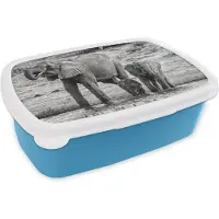 MuchoWow Broodtrommel Blauw - Lunchbox - Brooddoos - Familie olifanten aan het water in zwart-wit - 18x12x6 cm - Kinderen - Jongen
