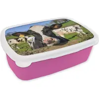 MuchoWow Broodtrommel Roze - Lunchbox - Brooddoos - Koe - Hek - Gras - Dieren - 18x12x6 cm - Kinderen - Meisje