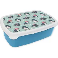 MuchoWow Broodtrommel Blauw - Lunchbox - Brooddoos - Pinguïn - Schaatsen - Muts - Kinderen - Patroon - 18x12x6 cm - Kinderen - Jongen