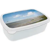 MuchoWow Broodtrommel Wit - Lunchbox - Brooddoos - Mensen die aan het kitesurfen zijn op Terschelling - 18x12x6 cm - Volwassenen