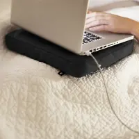 SmartaSaker laptopkussen, laptop kussen, laptop schootkussen, laptop standaard, met siliconen doppen voor warme luchtafvoer - Zwart