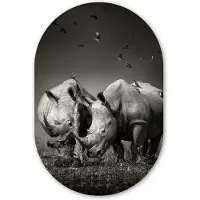 MuchoWow Muurovaal 80x120 cm - Ovale wanddecoratie Neushoorn - Vogel - Dieren - Landschap - Zwart wit - Ovalen schilderij - Muurdecoratie woonkamer - Kamer decoratie - Schilderijen - Wandcirkel