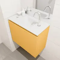 Mondiaz olan 60 cm toiletmeubel ocher. Lex wastafel talc midden 1 kraangat