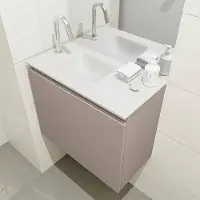 Mondiaz olan 60 cm toiletmeubel smoke. Lex wastafel talc links 1 kraangat
