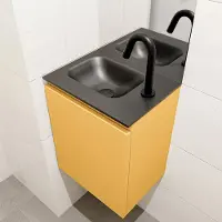 Mondiaz olan 40 cm toiletmeubel ocher. Lex wastafel urban links 1 kraangat