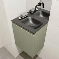 Mondiaz olan 40 cm toiletmeubel army. Lex wastafel urban rechts geen kraangat