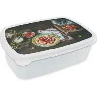MuchoWow Broodtrommel Wit - Lunchbox - Brooddoos - Aardbei - Rustiek - Fruit - Rustiek Bloemen - 18x12x6 cm - Volwassenen