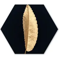 MuchoWow Hexagon wanddecoratie - Kunststof Wanddecoratie - Hexagon Schilderij - Bladeren - Black and gold - Luxe - Chic - Natuur - 75x65 cm - Kerstdecoratie in huis - Kerstmis