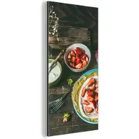 MuchoWow Wanddecoratie Metaal - Aluminium Schilderij Industrieel - Aardbei - Rustiek - Fruit - Rustiek Bloemen - 20x40 cm - Dibond - Foto op aluminium - Industriële muurdecoratie - Voor de woonkamer/slaapkamer