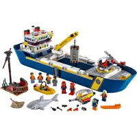 LEGO 60266 City Onderzoeksschip speelset voor waterpret, inclusief schip, boot, helikopter, duikboot en een haai-figuur, geschikt voor kinderen vanaf 4 jaar