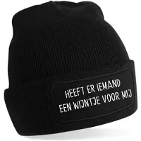 Beechfield Warme muts- Heeft er iemand een wijntje voor mij. Zwarte muts/ beanie. Ski muts- ski vakantie outfit