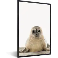PosterMonkey Poster in fotolijst kinderen - Zeehond - Dieren - Kind - Jongens - Meisjes - Kinderen - Muurdecoratie kinderkamer - Poster slaapkamer - 60x90 cm - Schilderij voor kinderen