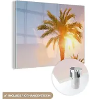 MuchoWow Glasschilderij 160x120 cm - Schilderij acrylglas - Palmboom - Zomer - Zon - Tropical - Foto op glas - Schilderijen