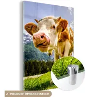 MuchoWow - Glasschilderij dieren - Schilderij glas - Koeien - Gebergte - Alpen - Natuur - Dieren - Foto op glas - Glasschilderij - 120x160 cm - Acrylglas