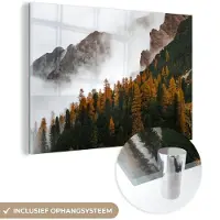 MuchoWow Glasschilderij 90x60 cm - Schilderij acrylglas - Dennenboom - Herfst - Berg - landschap - Foto op glas - Schilderijen