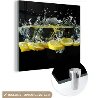 MuchoWow Glasschilderij 20x20 cm - Schilderij acrylglas - Citroen - Fruit - Geel - Stilleven - Water - Foto op glas - Schilderijen