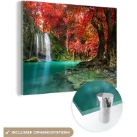 MuchoWow Glasschilderij - Wanddecoratie - Waterval - Japanse esdoorn - Water - Glasschilderij natuur - Foto op glas - Glazen schilderij - 40x30 cm - Acrylglas - Muurdecoratie
