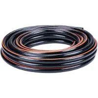 Black & Decker Tuinslang 15 Meter - 13MM - Duurzaam PVC - Tuin Besproeien, Auto Wassen, Zwembad Vullen - Past op Elke Standaard Kraan - Zwart/Oranje