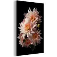 MuchoWow Wanddecoratie Metaal - Aluminium Schilderij Industrieel - Chrysant - Bloemen - Wit - Natuur - Zwart - 20x30 cm - Dibond - Foto op aluminium - Industriële muurdecoratie - Voor de woonkamer/slaapkamer