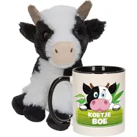 Nature Planet Cadeauset kind - Koeien knuffel 19 cm en Drinkbeker/mok Koe 300 ml - Knuffel boederijdieren