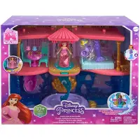 Disney Princess Poppen- en speelset, Ariel Land & Zeekasteel, Stapelbaar poppenhuis met kleine pop, vriend, 12 accessoires en zwembad, HLW95