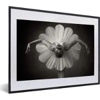 PosterMonkey Vrouw - Ballet - Dansen - Fotolijst - Wanddecoratie - Muurdecoratie - 60x40 cm - Kader