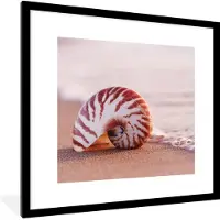 PosterMonkey - Poster - Fotolijst - Zee - Strand - Schelp - Poster zee - Muurdecoratie - 40x40 cm - Posterlijst - Foto lijst - Woonkamer - Frame