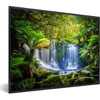 PosterMonkey Fotolijst incl. Poster - Jungle - Waterval - Australië - Planten - Natuur - 40x30 cm - Posterlijst - Kerstversiering - Kerstdecoratie voor binnen - Kerstmis