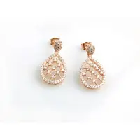 Sophie model Petite Princes zilveren oorbellen zilveren oorringen roos goud verguld gezet met cubic zirconia