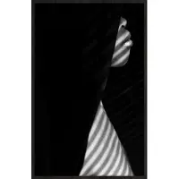 Wandkraft x Essamba Art - Présence - 98x148 cm - Forex ingelijst in zwarte lijst.
