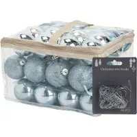 COSY&TRENDY Kerstballen - 48x st - ijsblauw - 6 cm - kunststof - met kerstbalhaakjes zilver