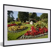 PosterMonkey Fotolijst incl. Poster - Tuinen vol met Canna bloemen - 60x40 cm - Posterlijst