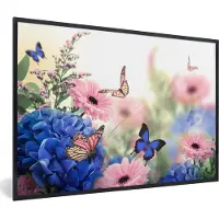 PosterMonkey Poster in lijst - Poster - Vlinder - Insecten - Bloemen - Posterlijst - Kader - 60x40 cm - Poster vlinder - Poster - Fotolijst - Woondecoratie - Muurdecoratie